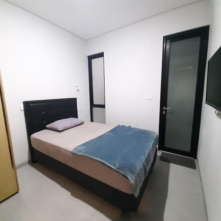 Oyo Life 92770 Cozy Puri 22 Hotel จาการ์ตา ภายนอก รูปภาพ
