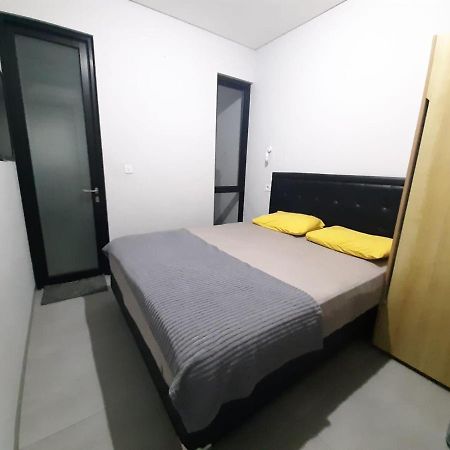 Oyo Life 92770 Cozy Puri 22 Hotel จาการ์ตา ภายนอก รูปภาพ