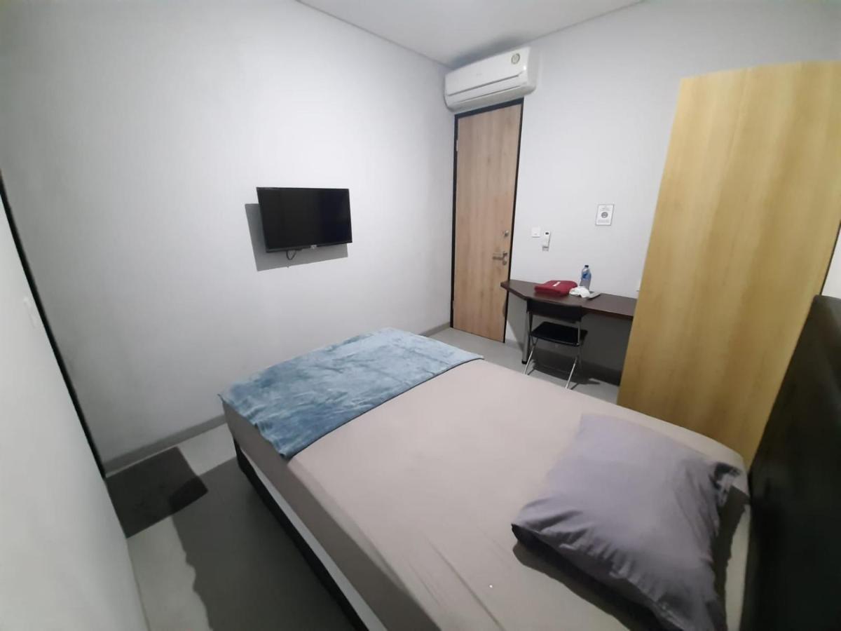 Oyo Life 92770 Cozy Puri 22 Hotel จาการ์ตา ภายนอก รูปภาพ