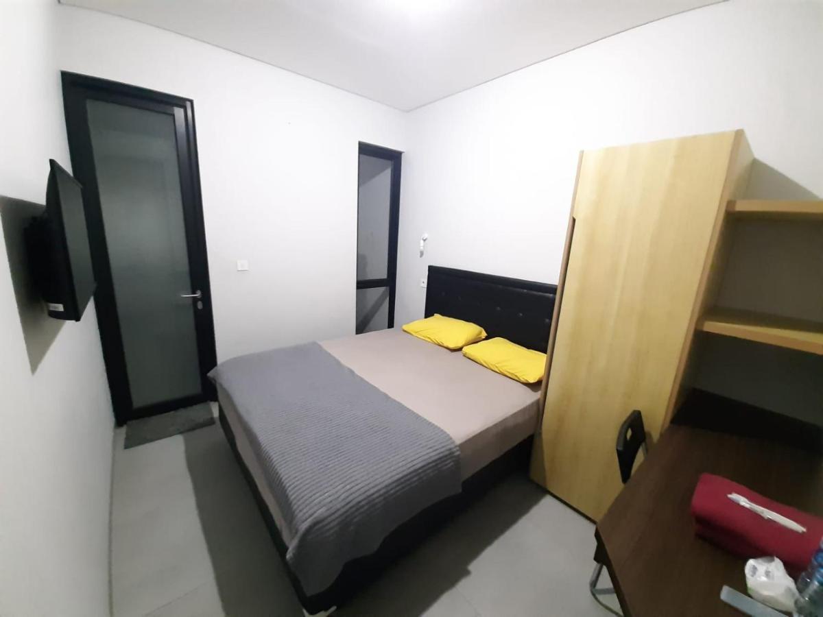 Oyo Life 92770 Cozy Puri 22 Hotel จาการ์ตา ภายนอก รูปภาพ