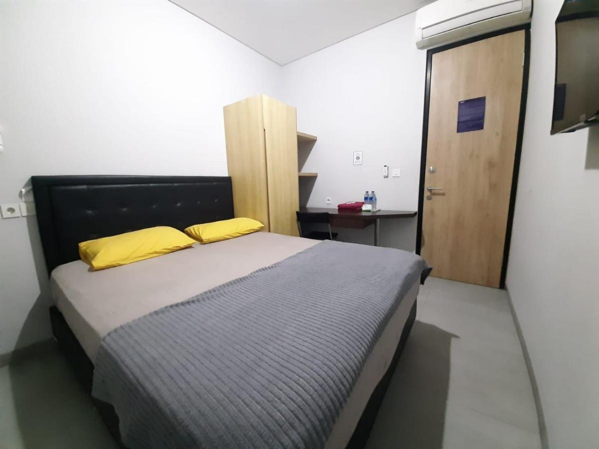 Oyo Life 92770 Cozy Puri 22 Hotel จาการ์ตา ภายนอก รูปภาพ