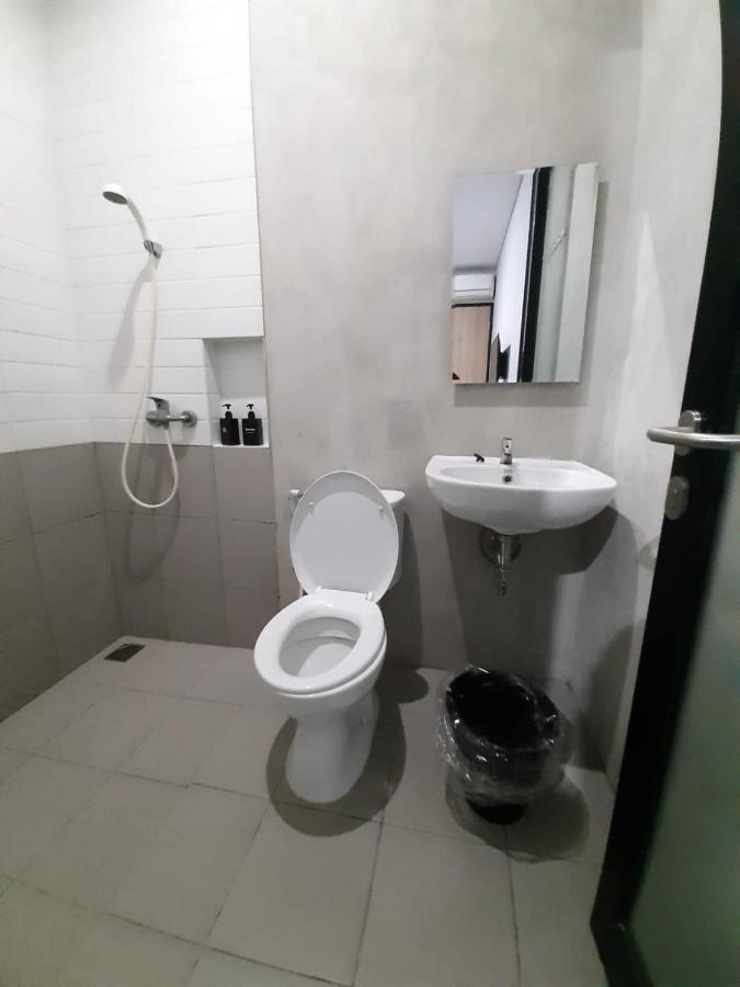 Oyo Life 92770 Cozy Puri 22 Hotel จาการ์ตา ภายนอก รูปภาพ