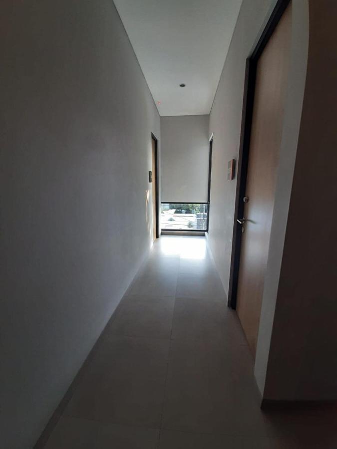 Oyo Life 92770 Cozy Puri 22 Hotel จาการ์ตา ภายนอก รูปภาพ