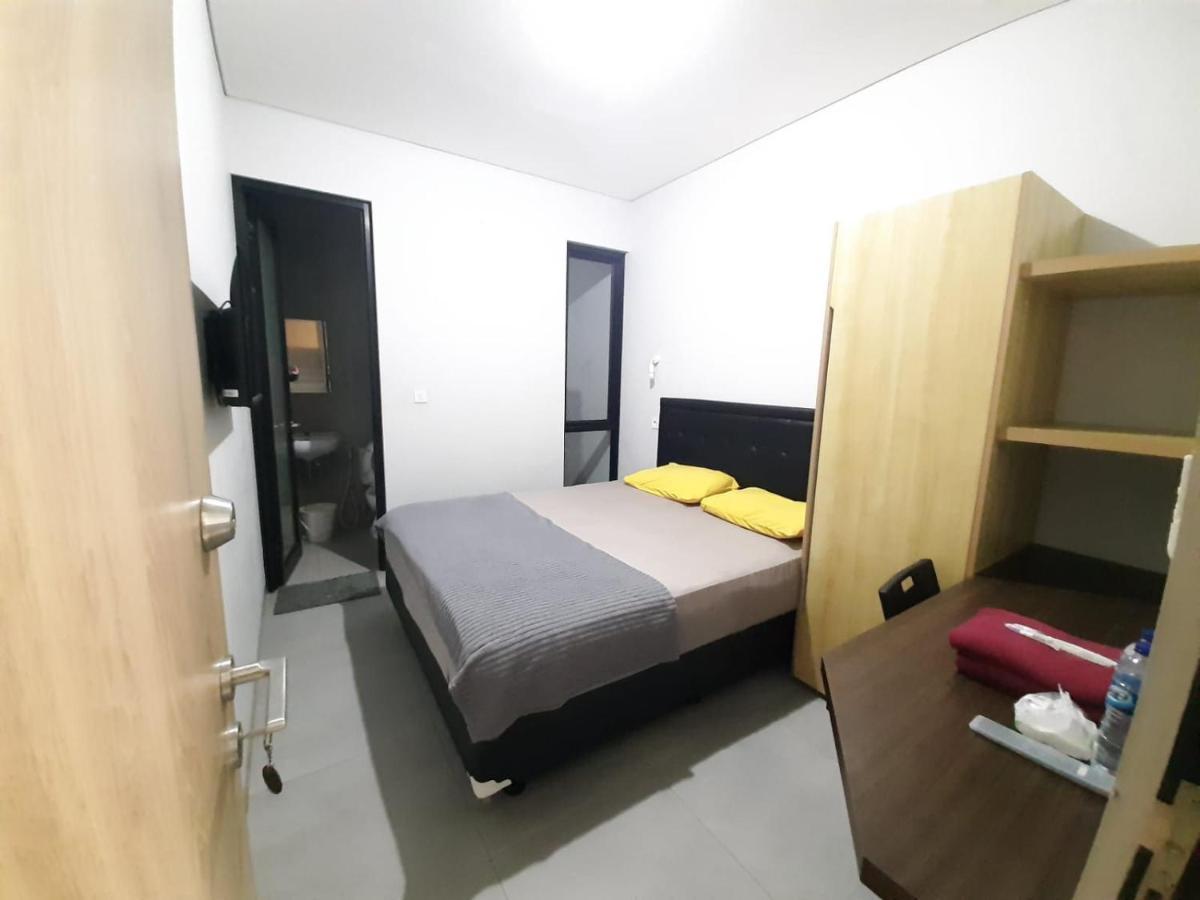 Oyo Life 92770 Cozy Puri 22 Hotel จาการ์ตา ภายนอก รูปภาพ